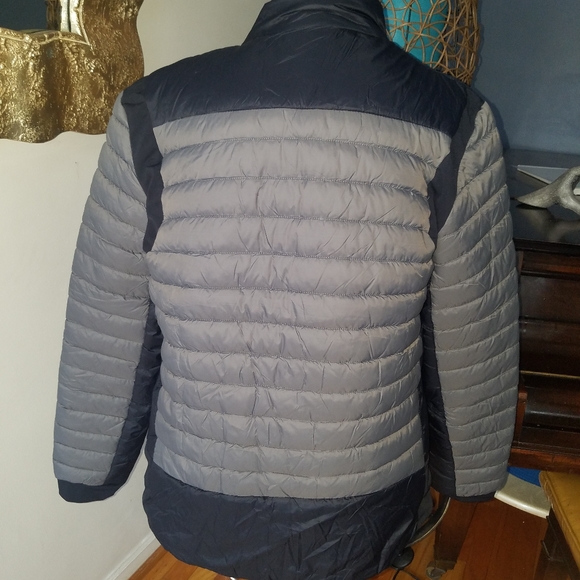 USHARES SPORT Men Lightweight Puffer Jacket Water Resistant Quilt - Picture 4 of 5
